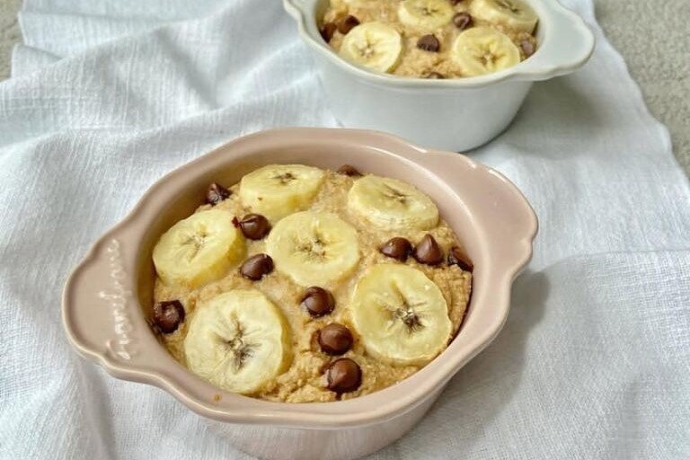 Creamy Banana Bread Baked Oats
