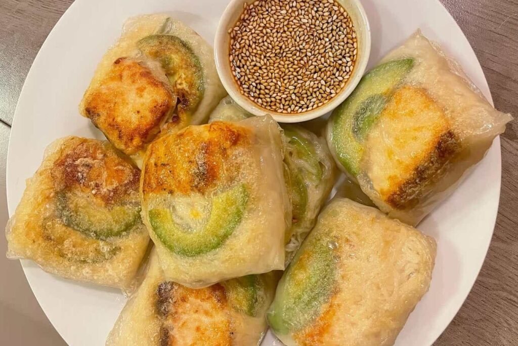 Crispy Salmon Rice Paper Rolls