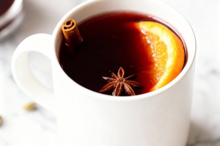 Holiday Crockpot Mulled Wine in Cup