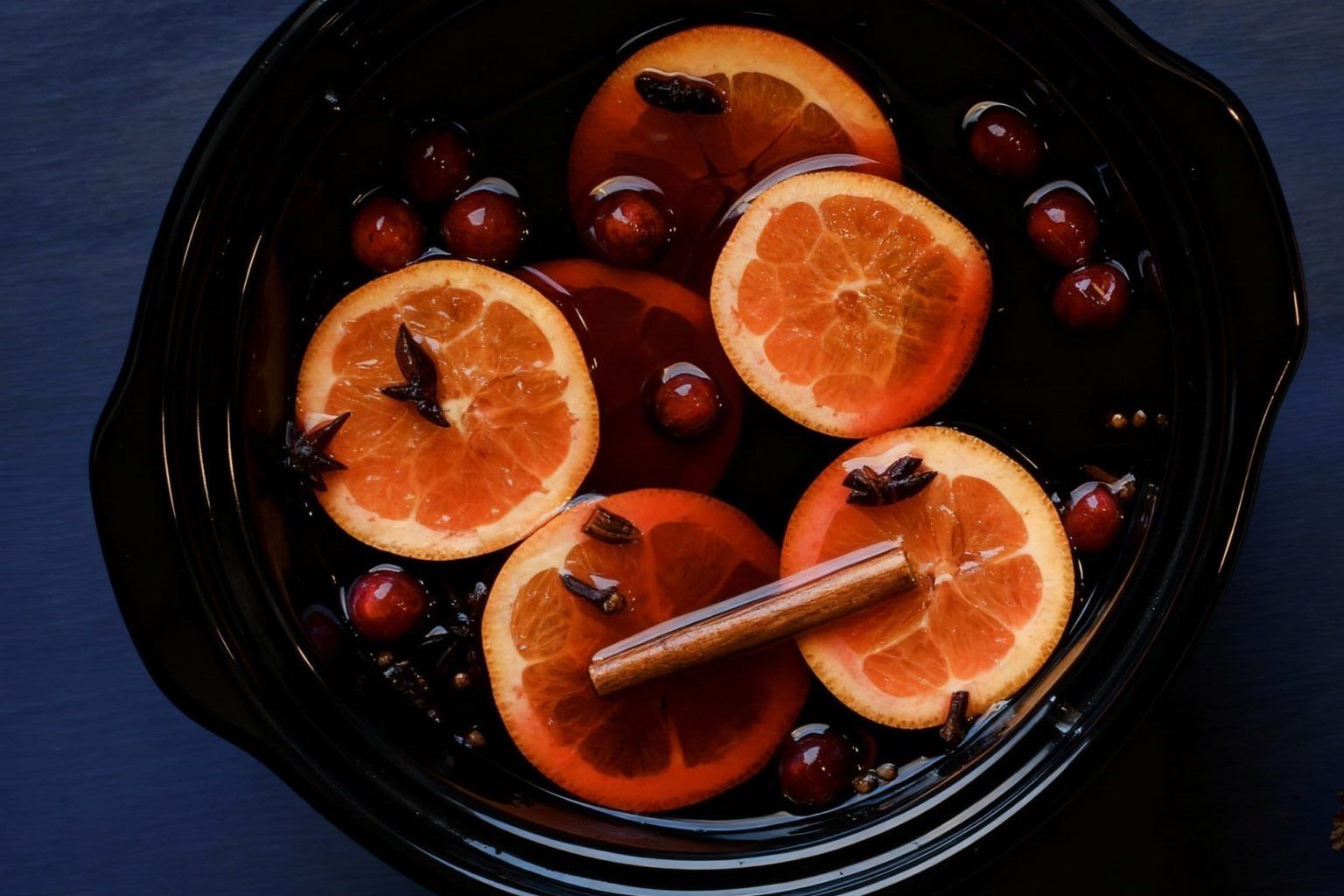 Holiday Crockpot Mulled Wine