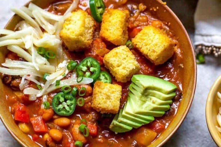 Vegetarian Chili with Cornbread