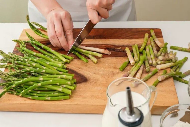 Prep the Asparagus