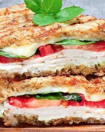 3. Turkey Mozzarella Protein Bag
