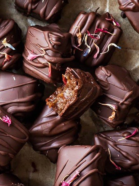 Date Caramel