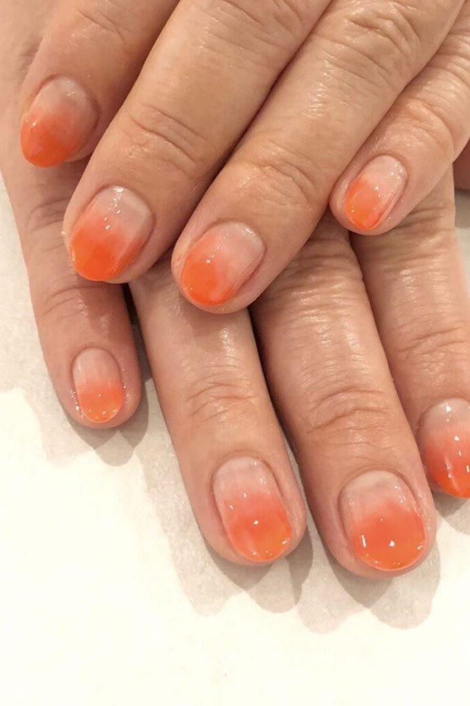 Orange ombre gradient nails