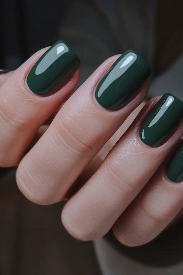 Forest green nails, fall nail design for women over 60