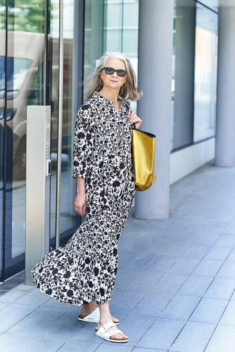 Black and White Floral Maxi summer outfit idea for women over 60