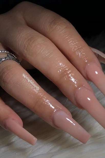 Dusty Rose Almond Nails - nude nail art idea for women over 40