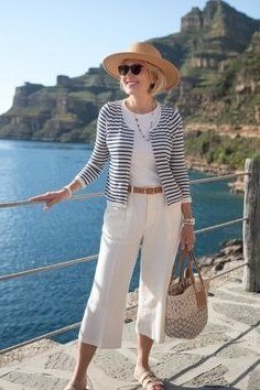 Striped Cardigan with White Capris and a Straw Hat, classy outfit for women over 60