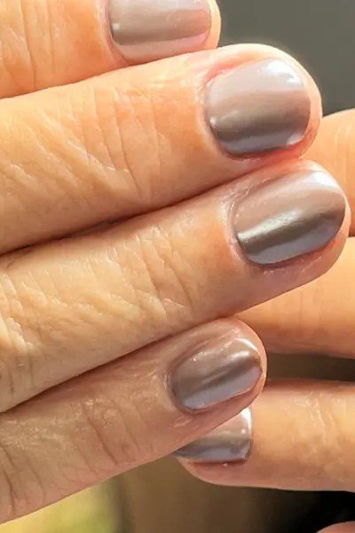 Taupe Chrome Nails, neutral nail ideas for older women