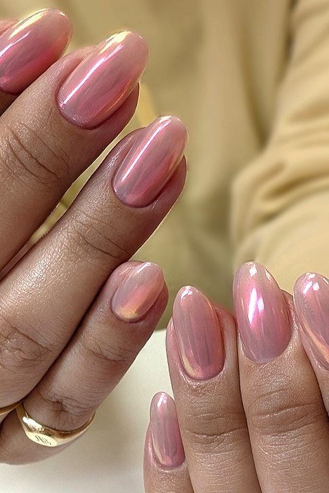 Almond rose-gold chrome glaze nails