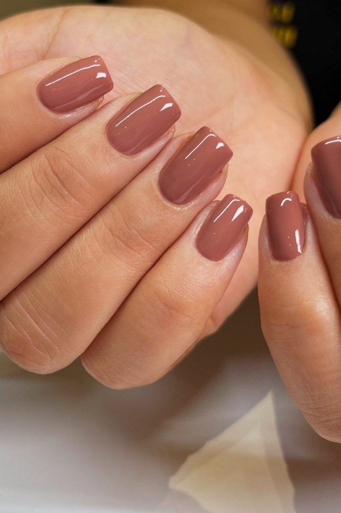 mauve brown short nails