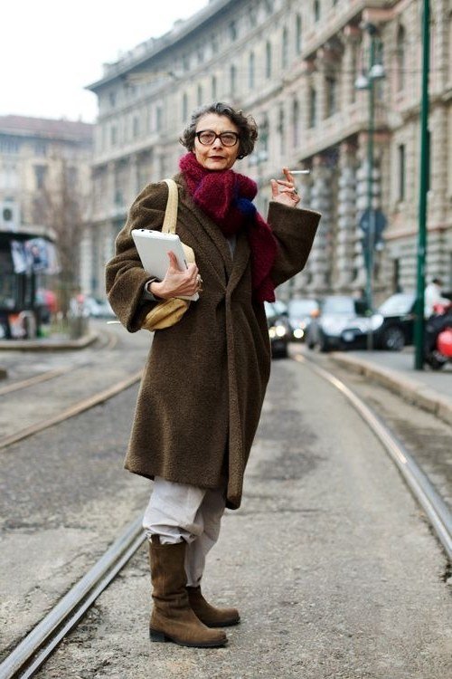Effortlessly chic fall outfit for women over 60: brown wool coat with burgundy scarf