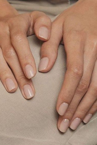 Barely there nude beige gel nails