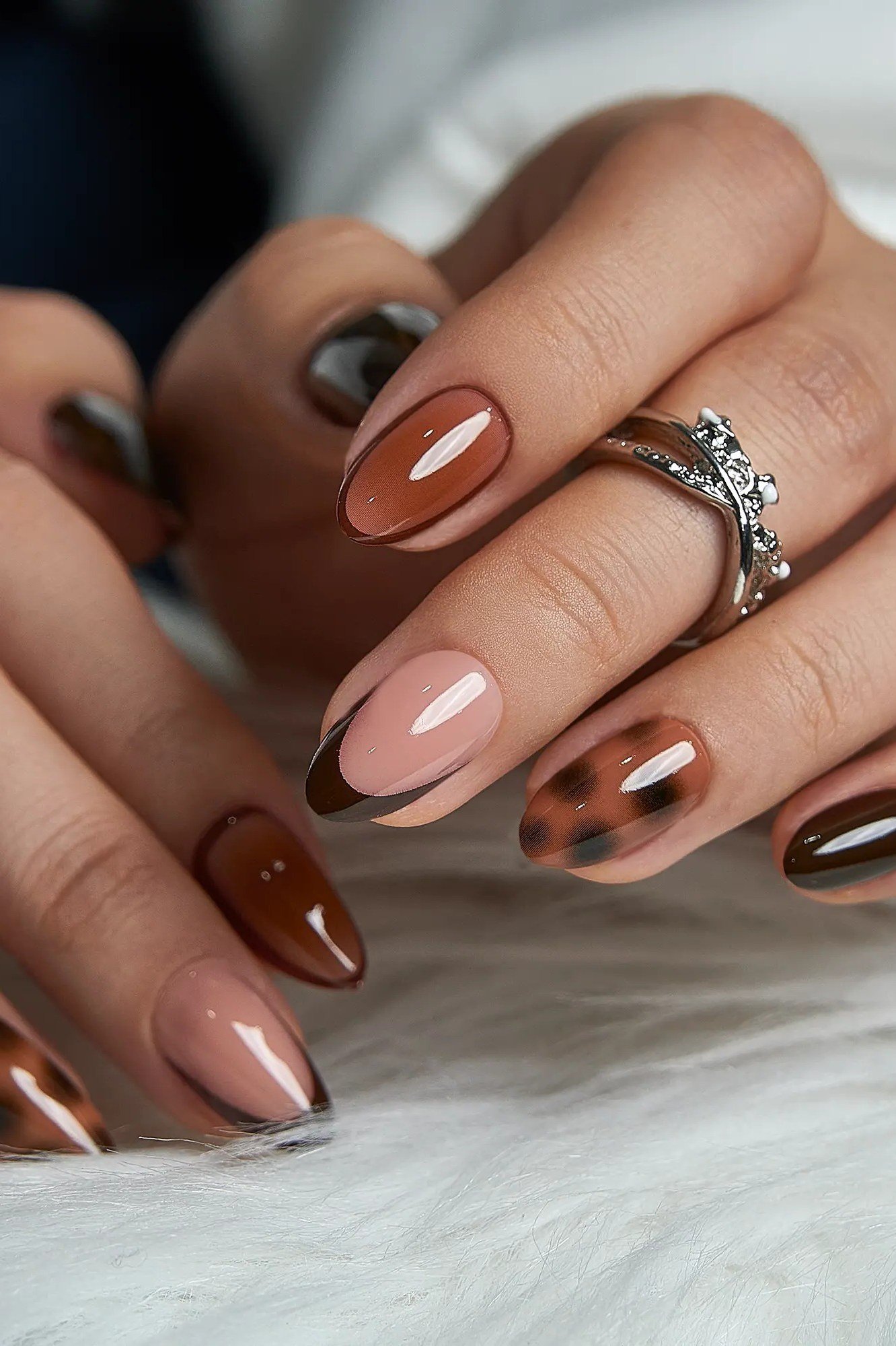 Tortoise and Nude Mix Almond Nails, chocolate brown fall nail design for women over 60