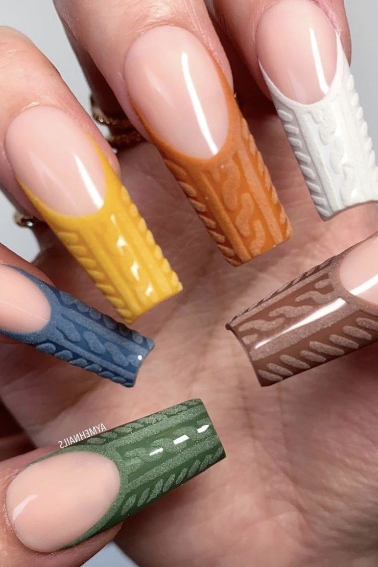 Colorful knit sweater tip nails, fall nail design for older women
