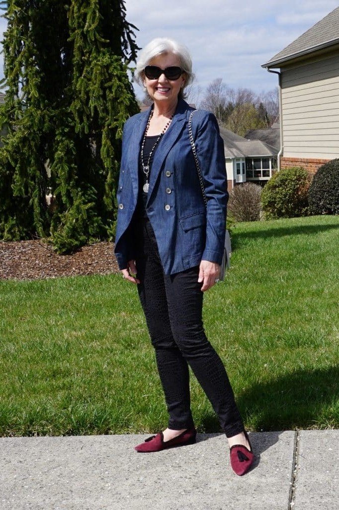 Dark Denim Blazer With a Black Top and Black Trousers, smart casual outfit for women over 50