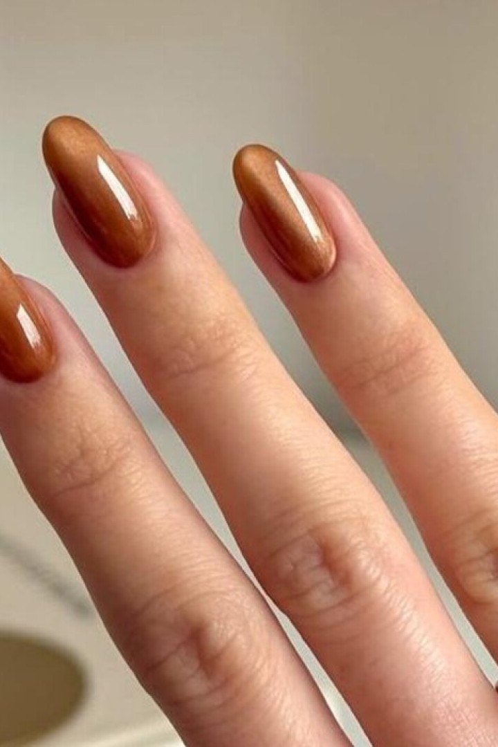 32. Caramel Chrome Nails - Thanksgiving nail art idea for women over 50