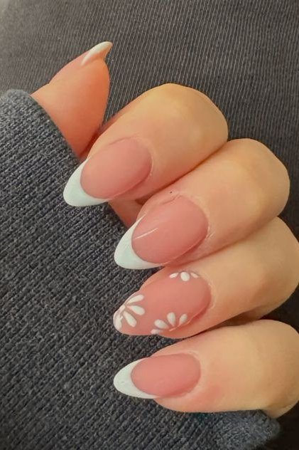 Daisy Chain Delight - micro french manicure with ultra-thin tip line, elegant nail design for women over 50