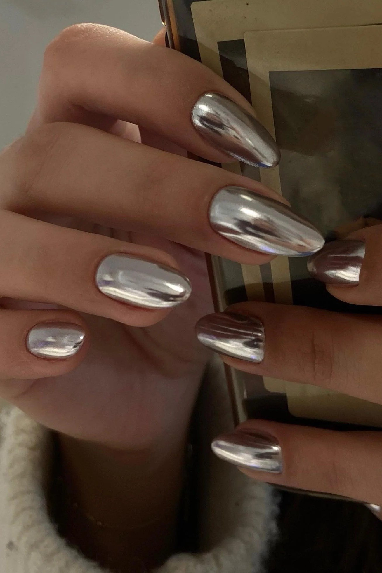 Silver Mirror Chrome Short Nails - chrome nail designs for women over 60
