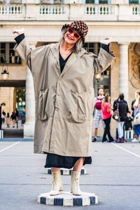 oversized beige trench beret outfit women over 50