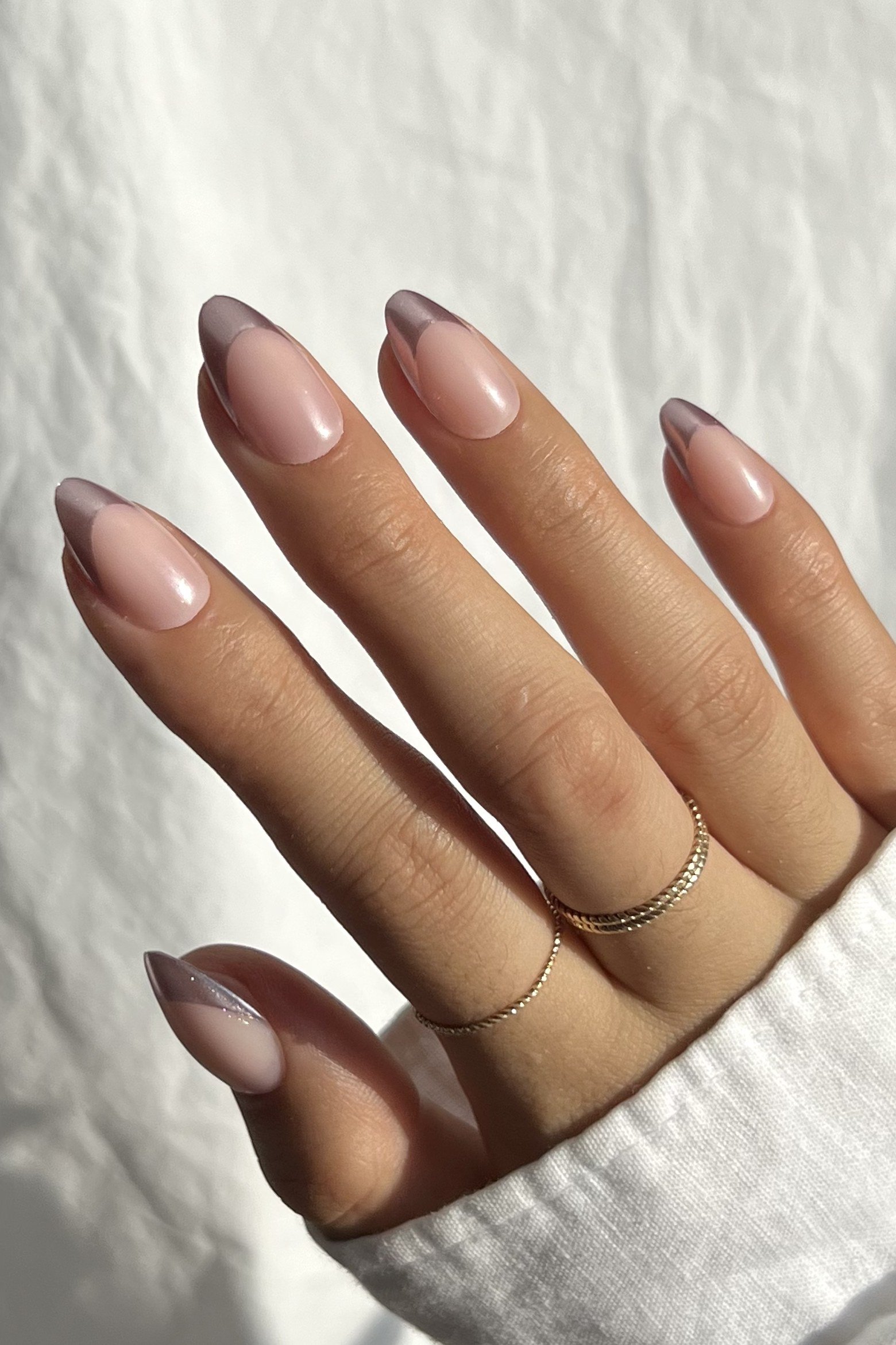 Mauve Ombre Almond Nails Fading to Nude, elegant mauve nail idea for women over 60