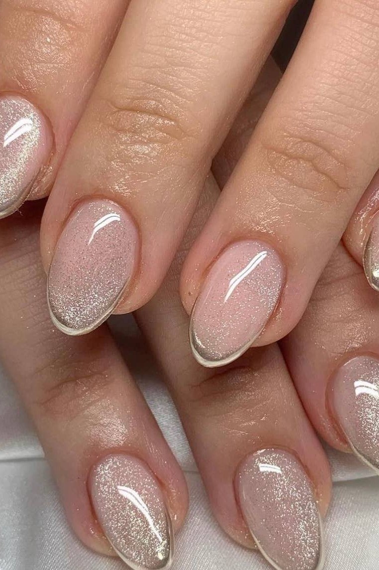 shimmery nude short nails