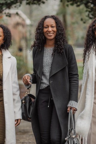 Elegant fall outfits for women over 70: trio in white and gray coats
