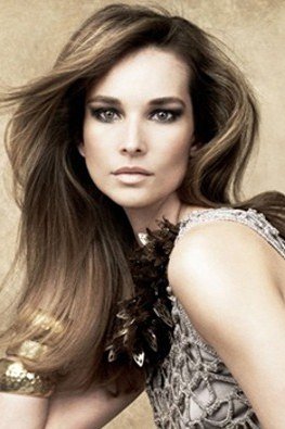 Brown long wavy hair, front view - wispy hairstyle for women over 40
