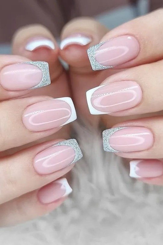 Pink glitter outline French manicure