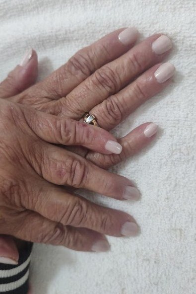 effortless sheer natural nails for older women