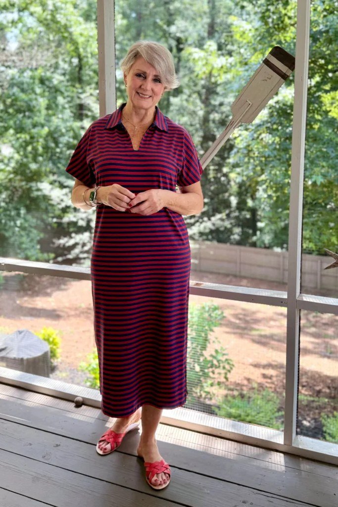 Easy casual outfit idea for women over 50: burgundy striped midi dress, older woman everyday style