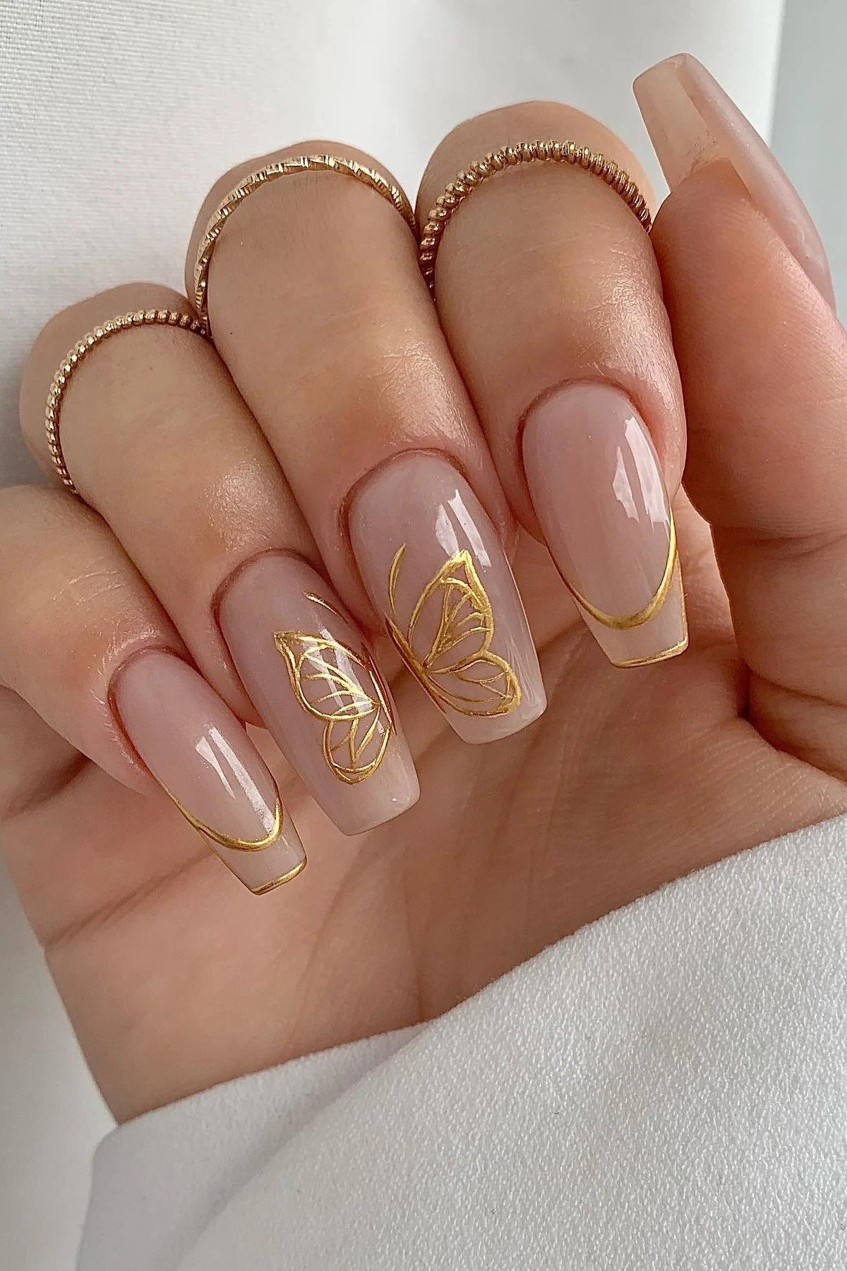 Greige medium oval trendy - flattering nail design for older women