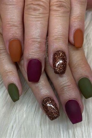 Matte fall mix nails, olive burgundy and bronze glitter, fall nail design for older women