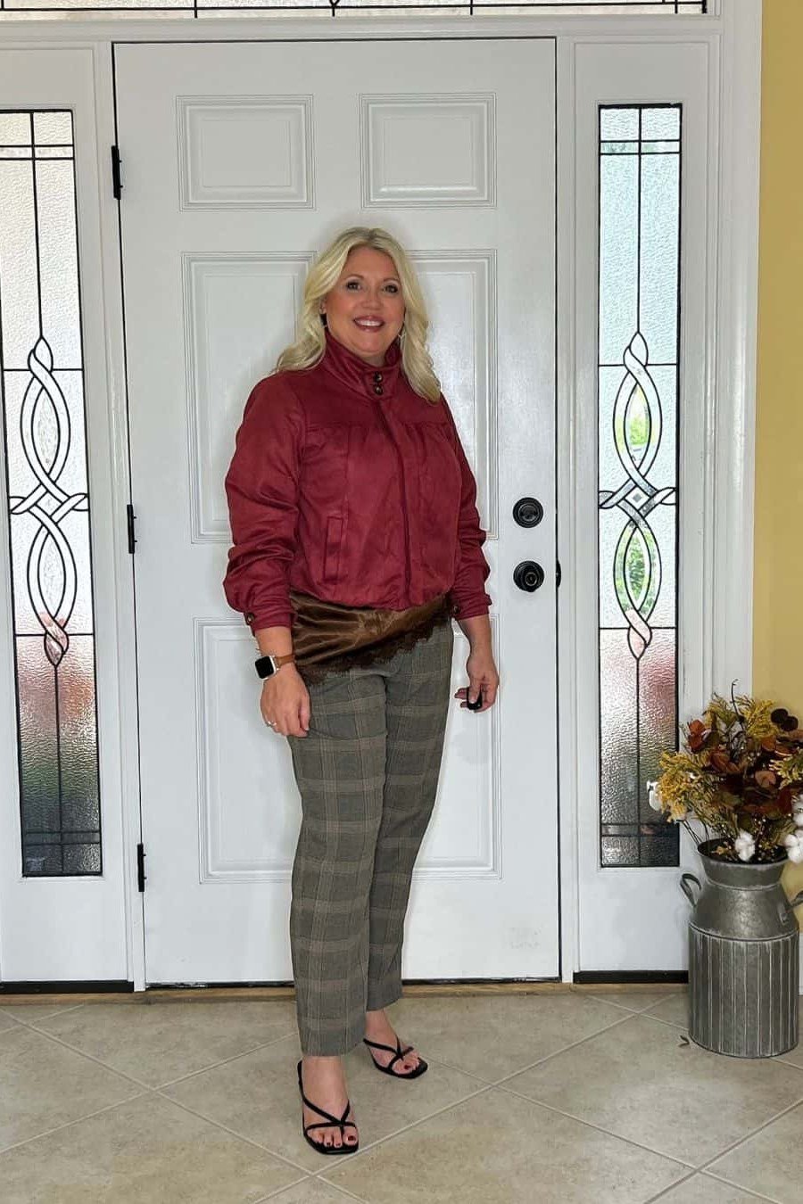 White Tunic with Black Leggings on a woman over 50, fall outfit idea