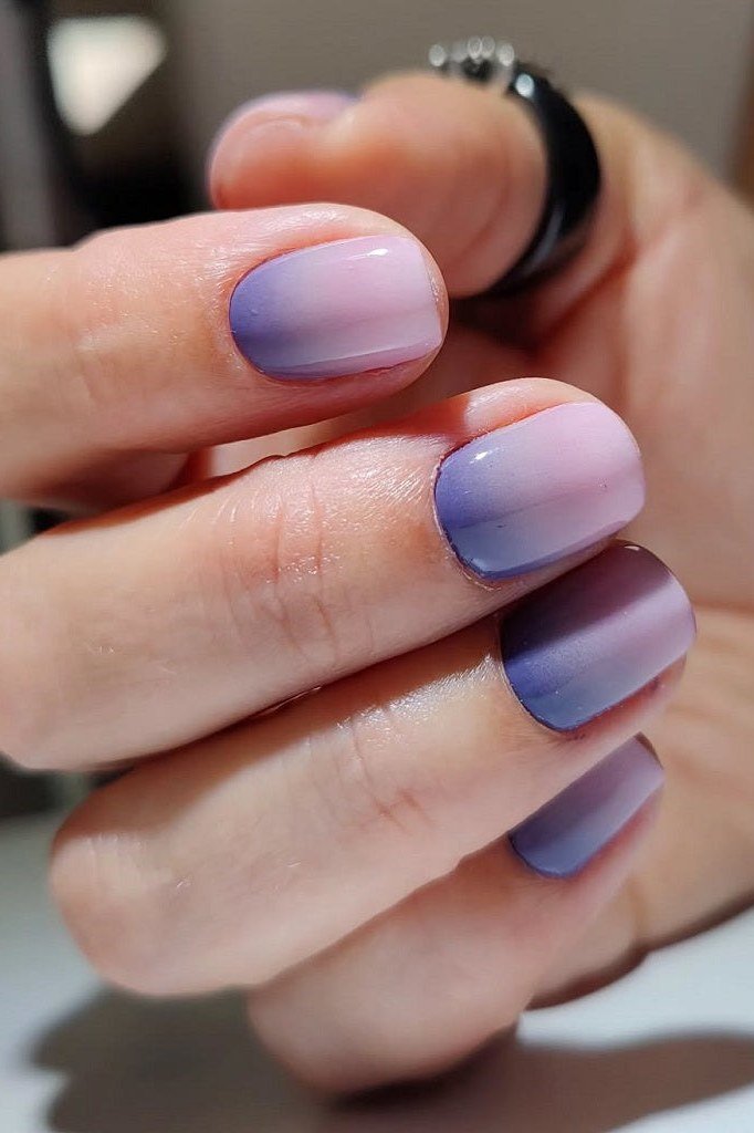 Navy Purple Dusk Almond Ombre - Deep navy melts into violet purple on these short almond nails.