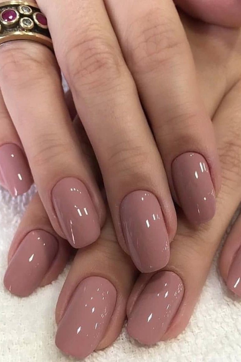Mauve glossy oval, elegant fall nail design for women over 40