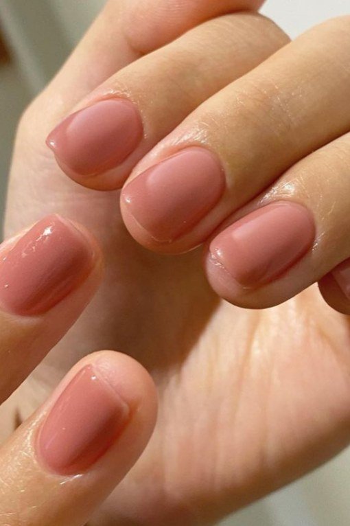 Terracotta rose gel nails