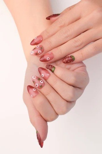 Almond sheer pinky-red jelly nails with daisy art