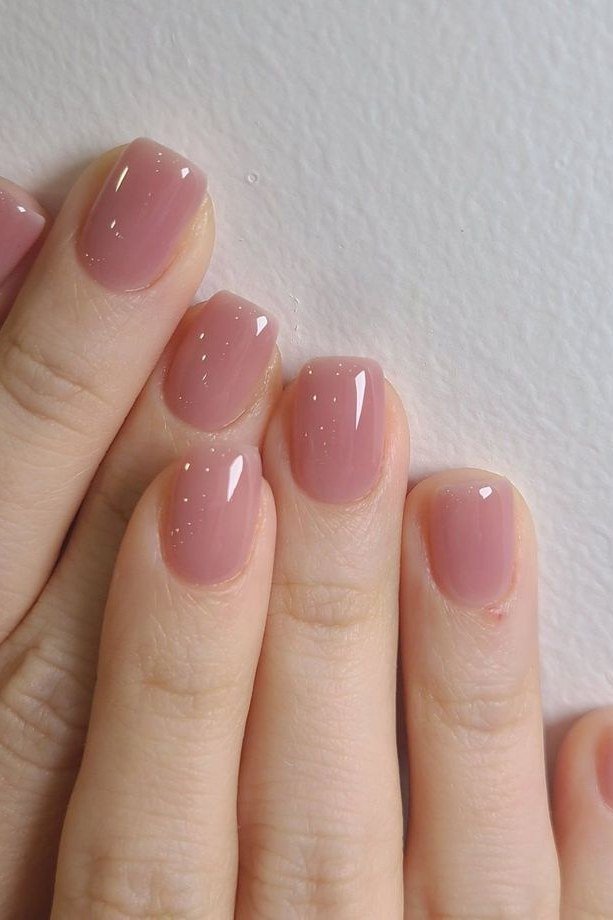 Sheer mauve pink gel nails