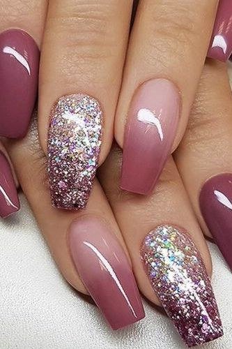 Mauve Coffin Nails with Pink Glitter Ombre, elegant mauve nail idea for women over 60