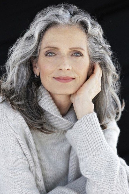 Wavy Grey Shoulder Hair - grey hairstyle for women over 60