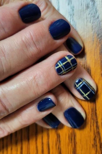 Navy blue plaid nails, fall nail design for women over 60