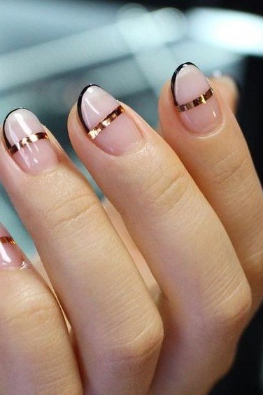 Black and Brown Outlined Tips - nude nail art idea for women over 40