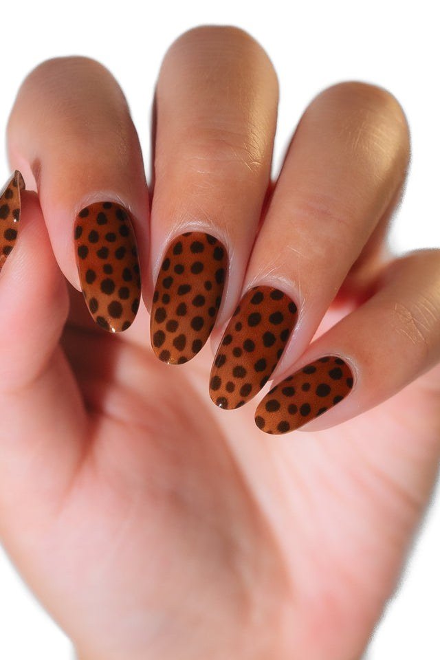 Short oval nails caramel with brown fawn spots fall nails