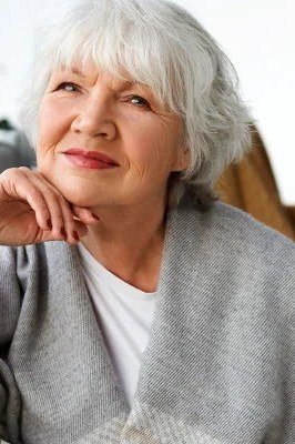 Gorgeous Natural Silver hairstyle for women over 60