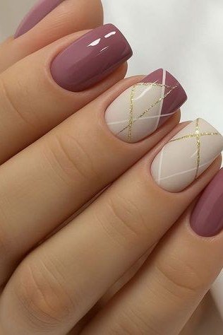 Mauve Nails with Cream and Gold Geometric Lines, elegant mauve nail idea for women over 60