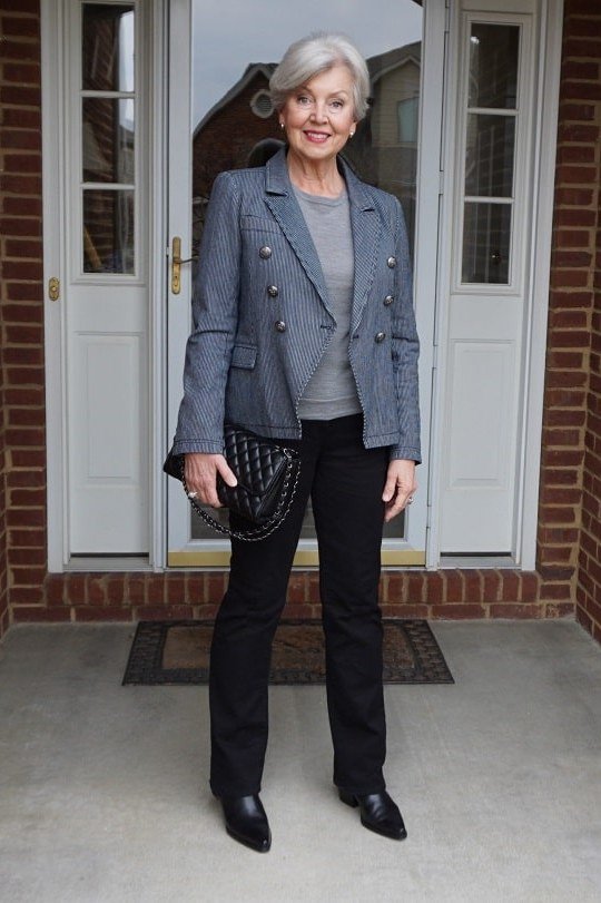 gray double-breasted blazer outfit for women over 50 with black trousers
