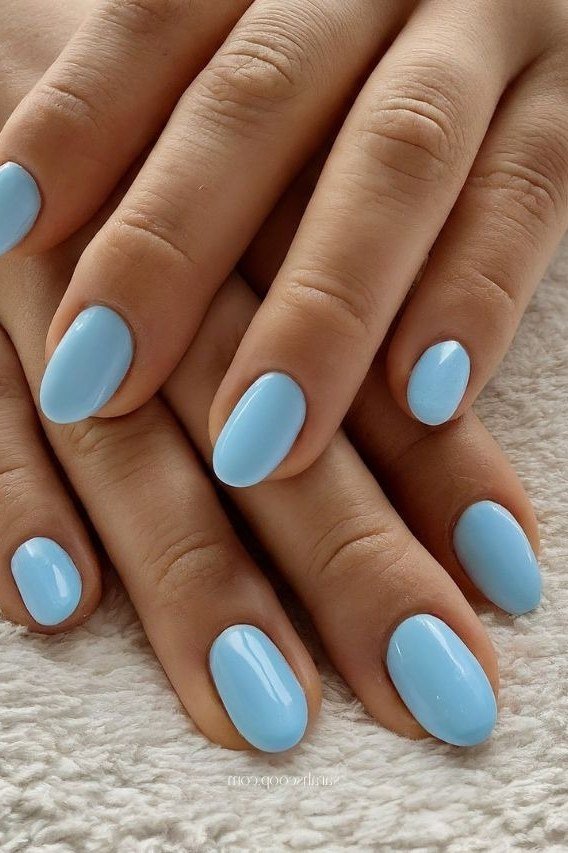Light blue oval nails for women over 50