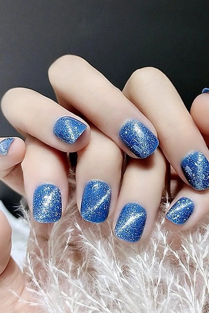 Blue cat-eye glitter short nails for women over 50